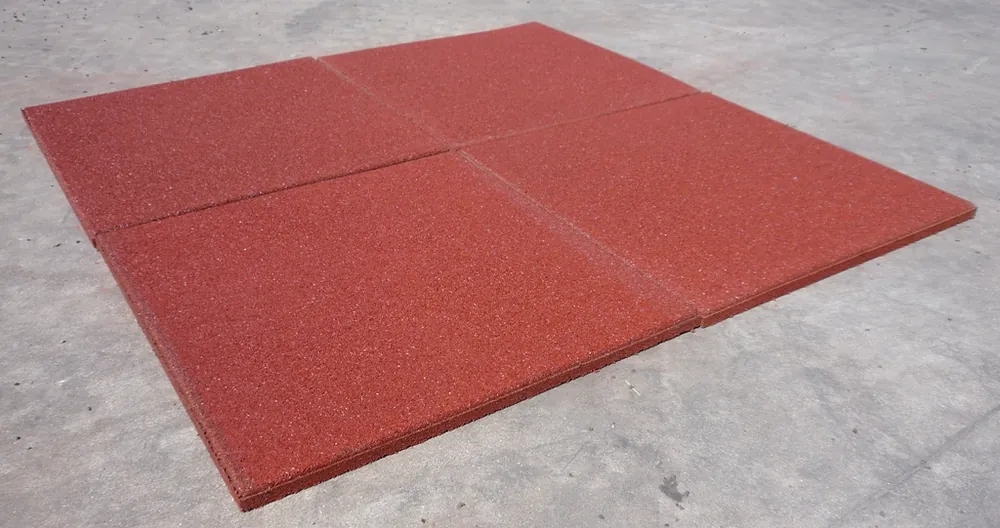 ECO-PAV 11 Detalle de la superficie roja de las baldosas ECO-PAV
